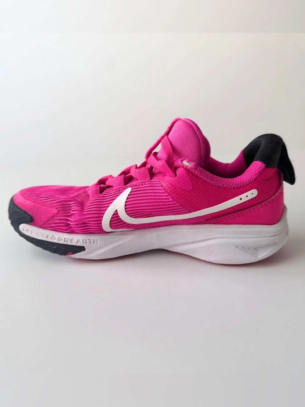 Nike Kids Hot Pink and White Star Runner 4 Sneakers - Size 13C